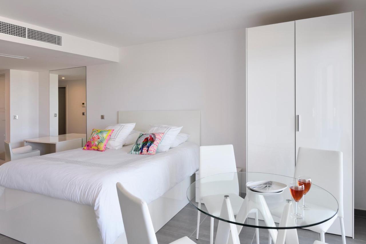 Le Nautilia Residence De Luxe "Reservee Aux Couples" Agde Exteriör bild