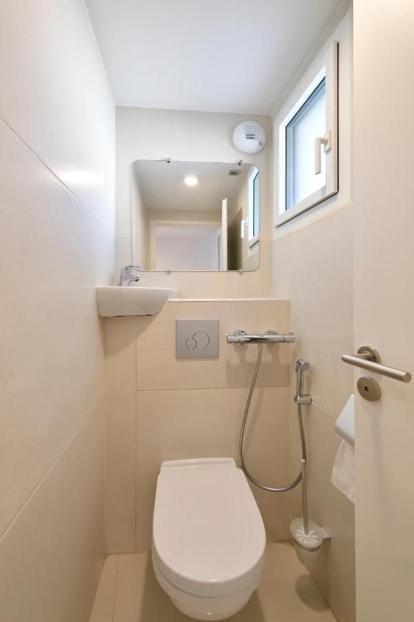 Le Nautilia Residence De Luxe "Reservee Aux Couples" Agde Exteriör bild
