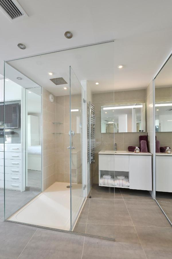 Le Nautilia Residence De Luxe "Reservee Aux Couples" Agde Exteriör bild