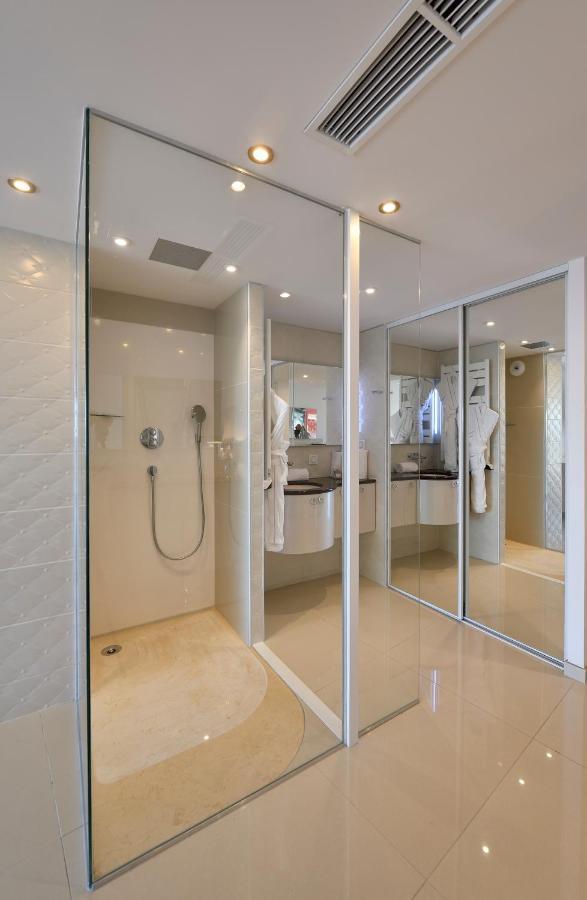 Le Nautilia Residence De Luxe "Reservee Aux Couples" Agde Exteriör bild