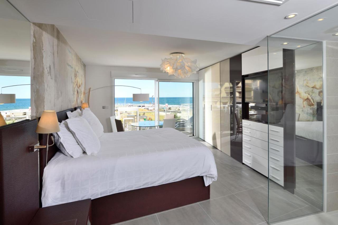 Le Nautilia Residence De Luxe "Reservee Aux Couples" Agde Exteriör bild